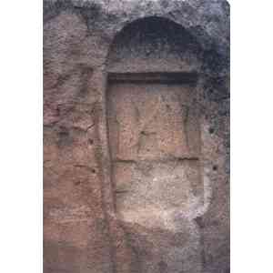 Click para ampliar. Pulsa en el nombre para ver la ficha. Piedra Escrita 06 - La escena principal